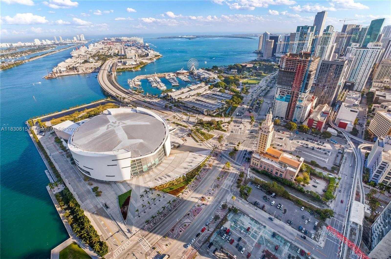 Small Image of 888 BISCAYNE BLVD #5301, Miami Number 22