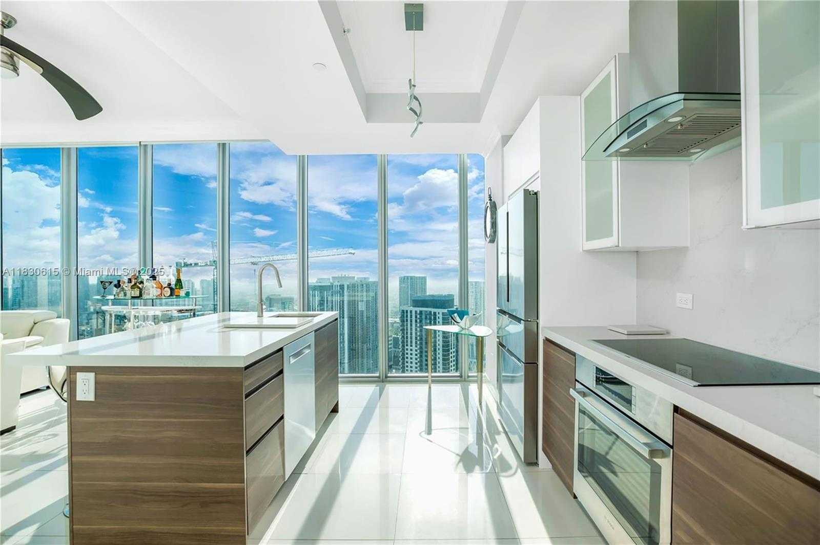Small Image of 888 BISCAYNE BLVD #5301, Miami Number 8