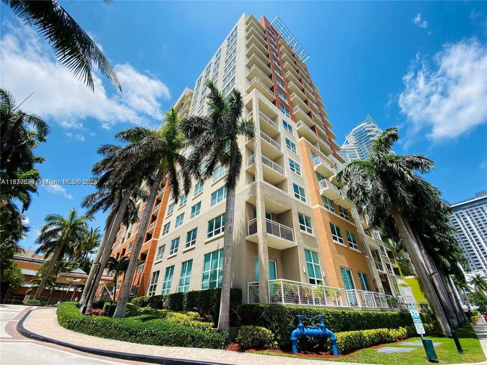 Small Image of 2000 NORTH BAYSHORE DRIVE #404, Miami Number 39