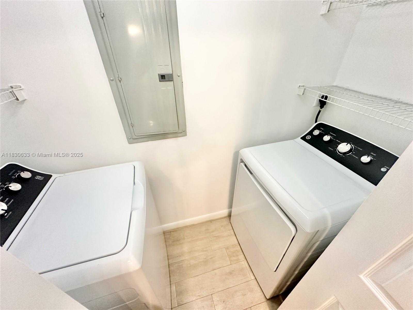Small Image of 2000 NORTH BAYSHORE DRIVE #404, Miami Number 9