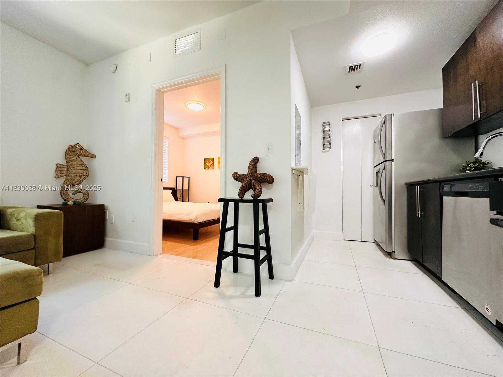Small Image of 1300 PENNSYLVANIA AVENUE #300, Miami Beach Number 14
