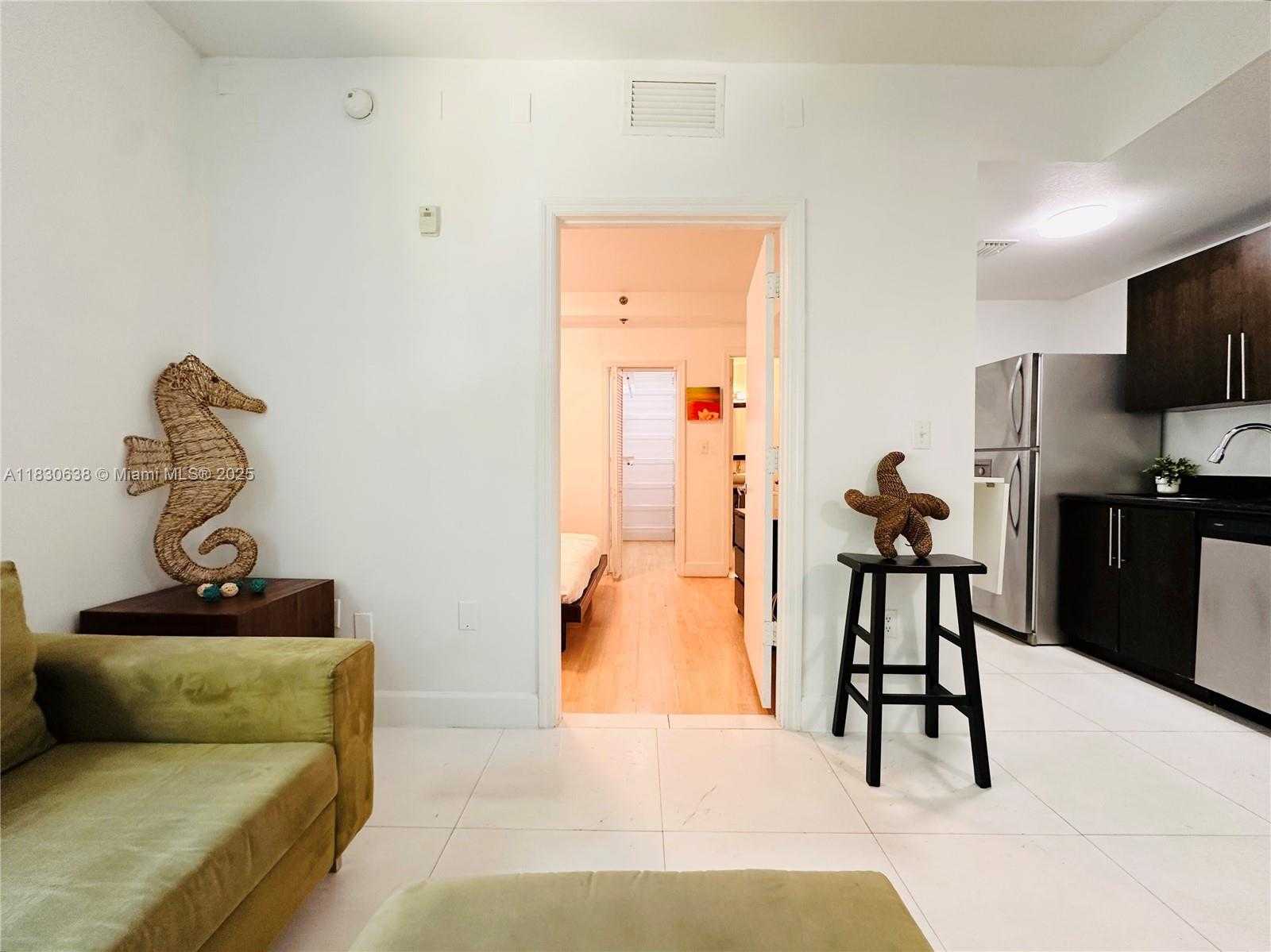 Small Image of 1300 PENNSYLVANIA AVENUE #300, Miami Beach Number 16