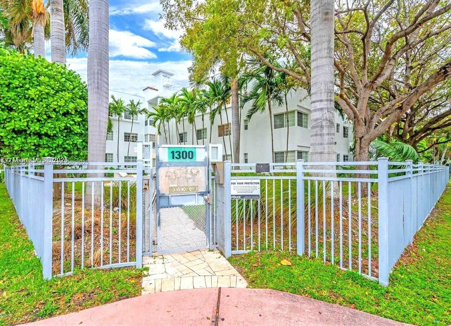 Small Image of 1300 PENNSYLVANIA AVENUE #300, Miami Beach Number 23