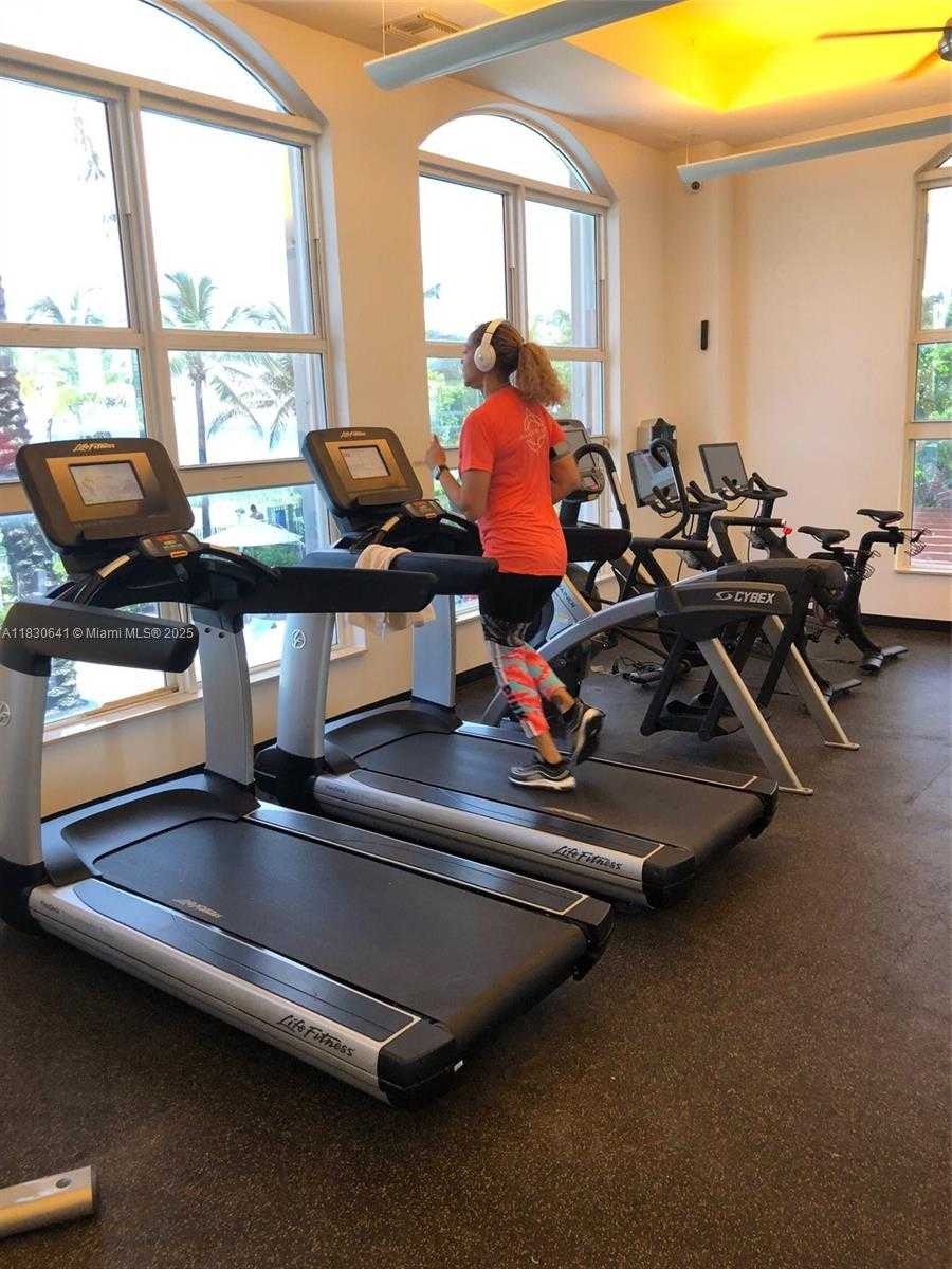 Small Image of 2080 SOUTH OCEAN DR #1408, Hallandale Beach Number 22