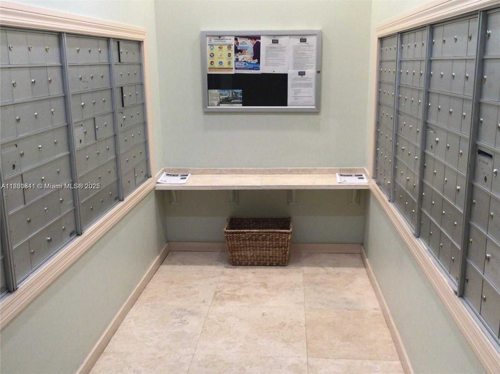 Small Image of 2080 SOUTH OCEAN DR #1408, Hallandale Beach Number 30