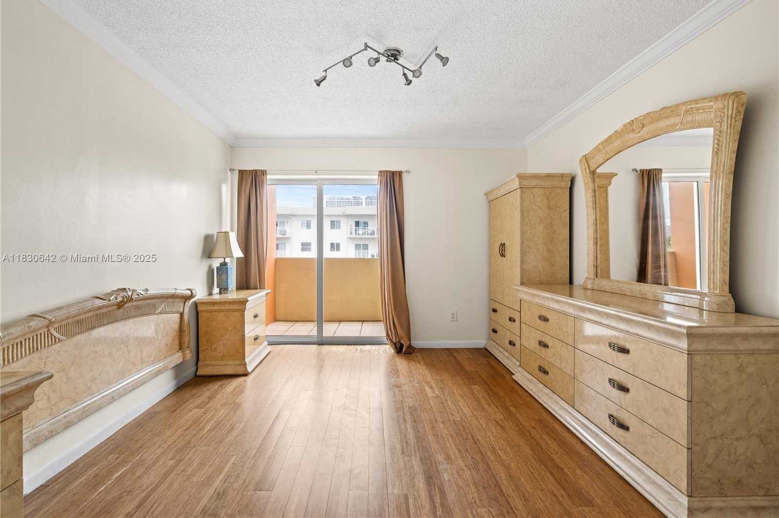 Small Image of 3545 NORTH EAST 167TH ST #402, North Miami Beach Number 11