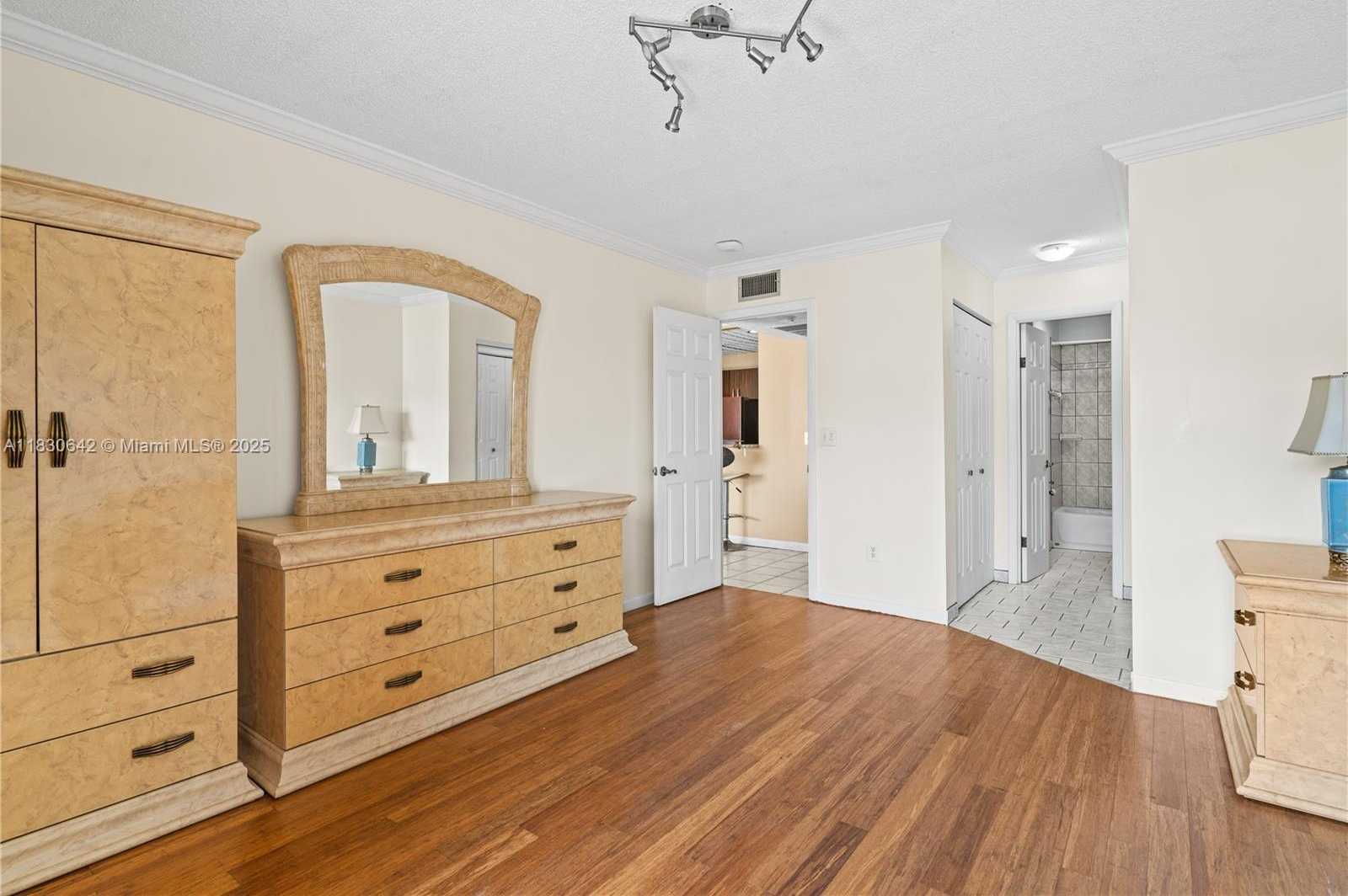 Small Image of 3545 NORTH EAST 167TH ST #402, North Miami Beach Number 12