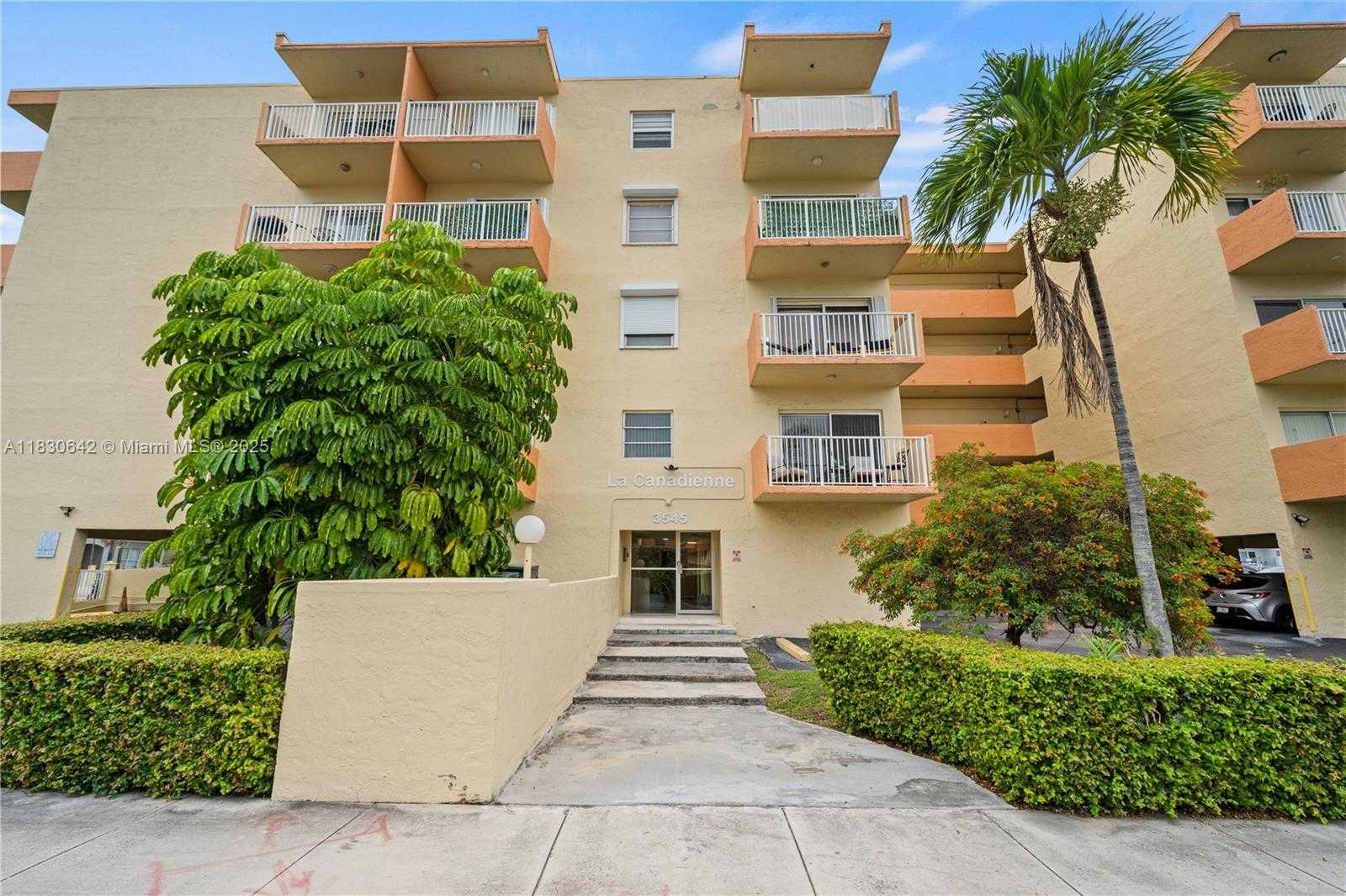 Small Image of 3545 NORTH EAST 167TH ST #402, North Miami Beach Number 2