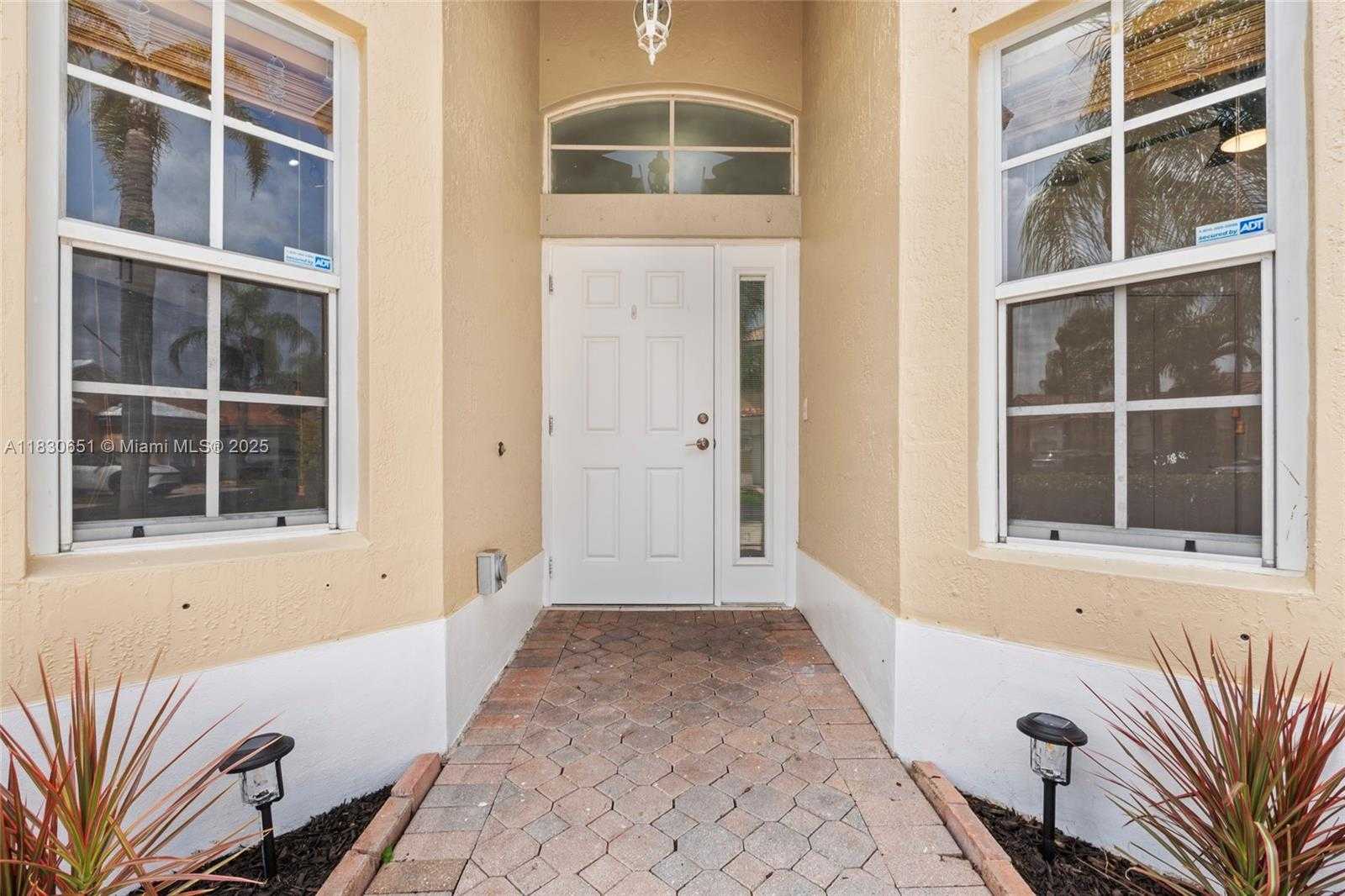 Small Image of 16334 SOUTH WEST 103RD ST, Miami Number 10