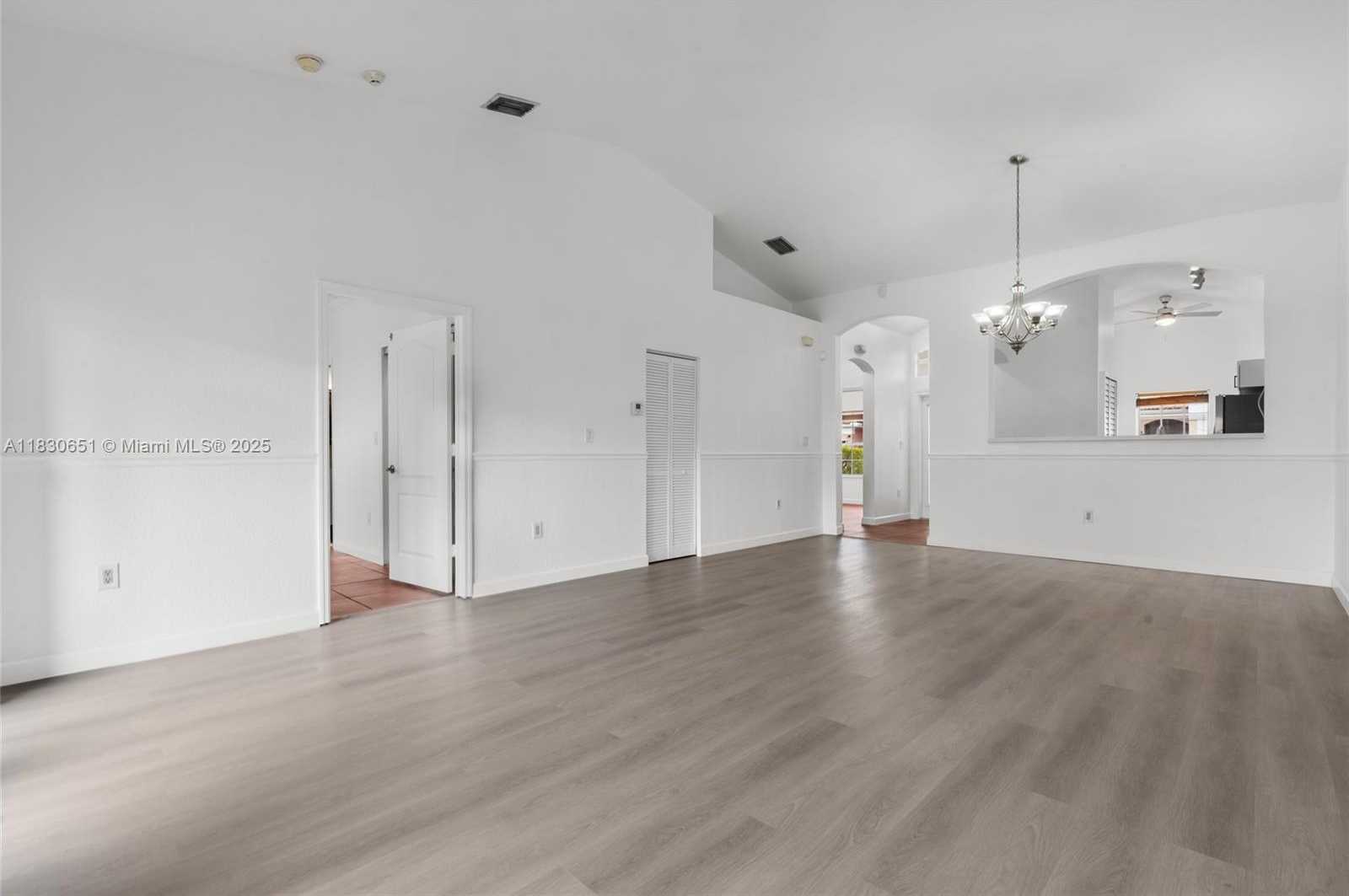 Small Image of 16334 SOUTH WEST 103RD ST, Miami Number 29