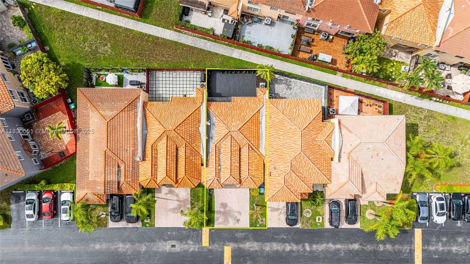 Small Image of 16334 SOUTH WEST 103RD ST, Miami Number 3