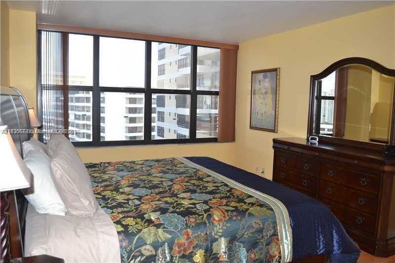 Small Image of 2500 PARKVIEW DR #1919, Hallandale Beach Number 10