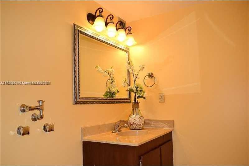 Small Image of 2500 PARKVIEW DR #1919, Hallandale Beach Number 15