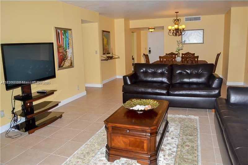 Small Image of 2500 PARKVIEW DR #1919, Hallandale Beach Number 4