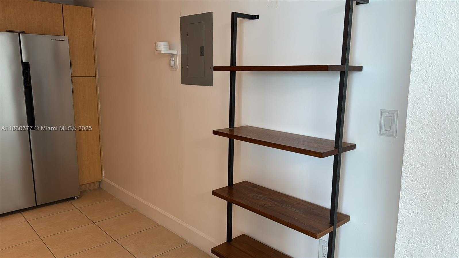 Small Image of 7501 EAST TREASURE DR #2L, North Bay Village Number 11