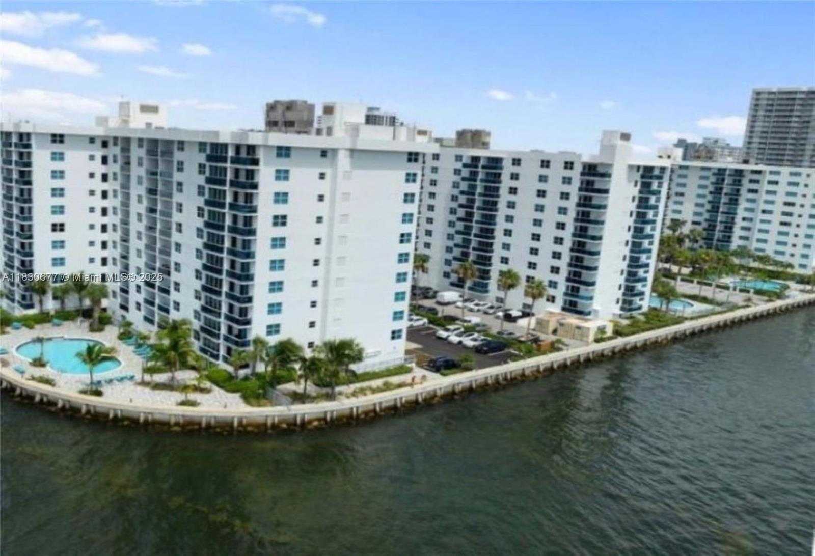 Small Image of 7501 EAST TREASURE DR #2L, North Bay Village Number 24