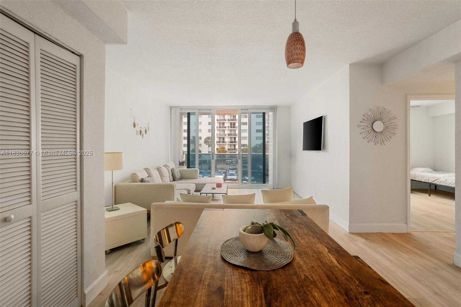 Small Image of 7501 EAST TREASURE DR #2L, North Bay Village Number 6