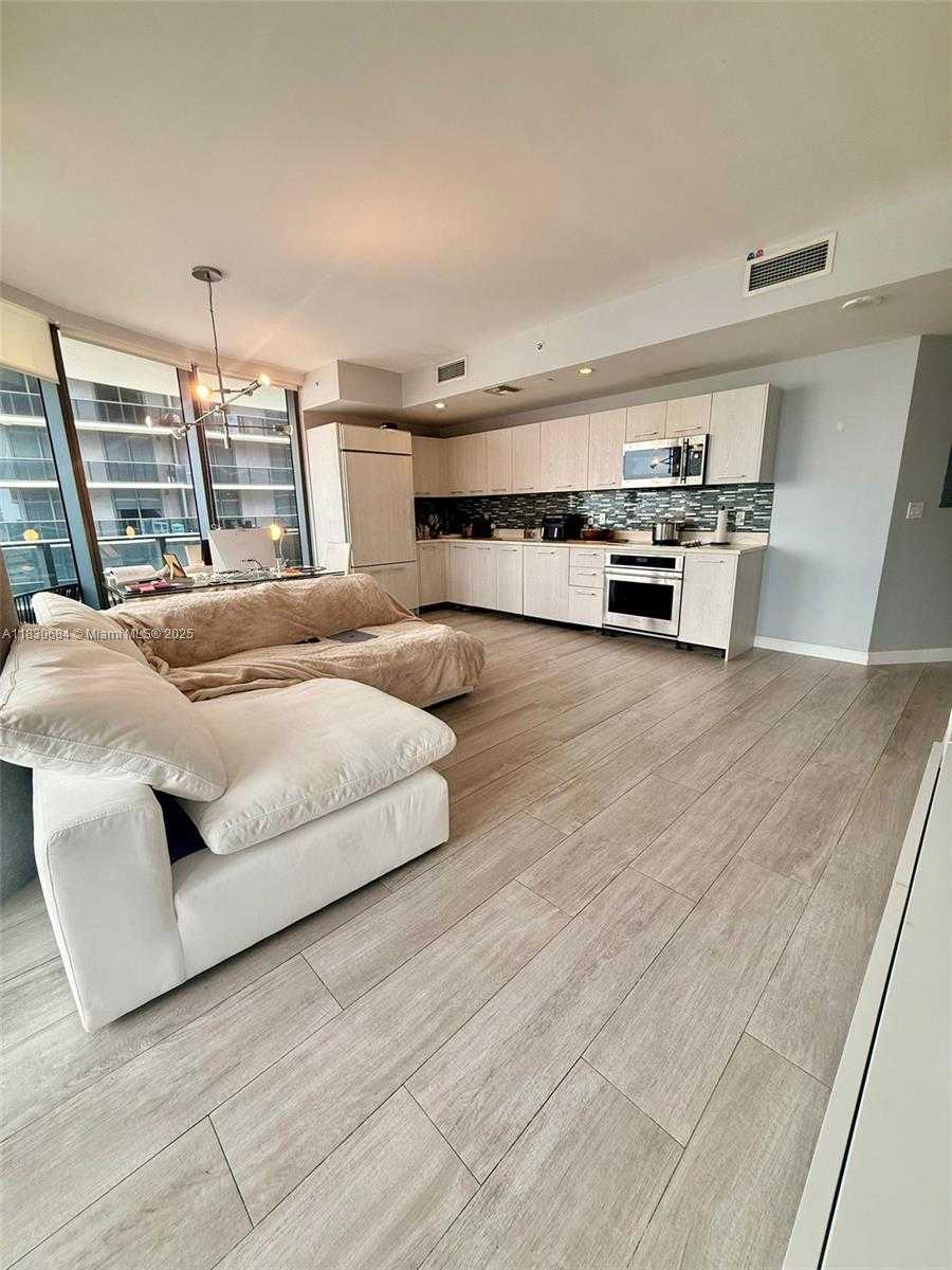 Small Image of 45 SOUTH WEST 9TH ST #1906, Miami Number 31