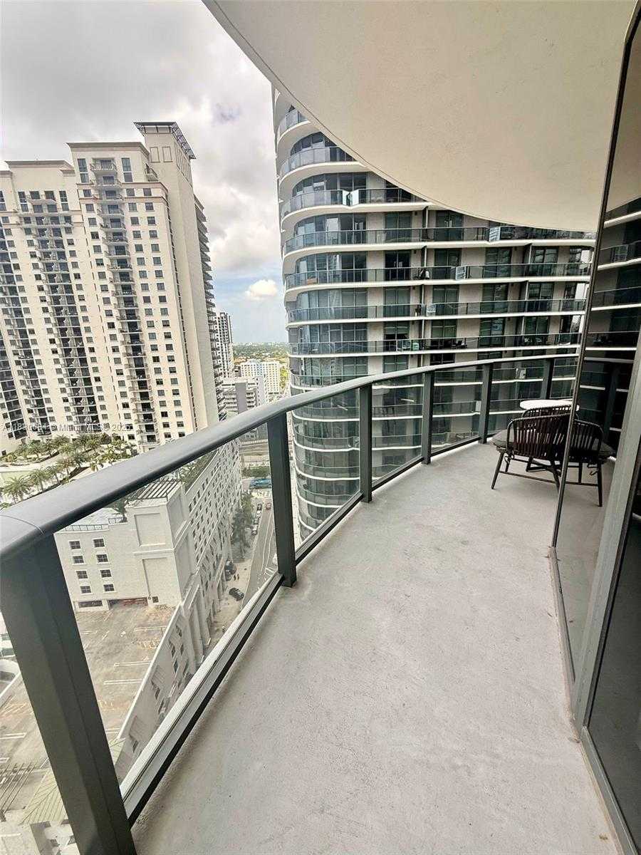 Small Image of 45 SOUTH WEST 9TH ST #1906, Miami Number 32