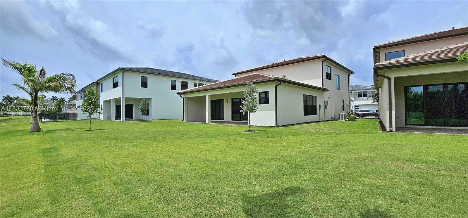 Small Image of 9377 SUNFLOWER MEADOW RD #41, Boca Raton Number 21