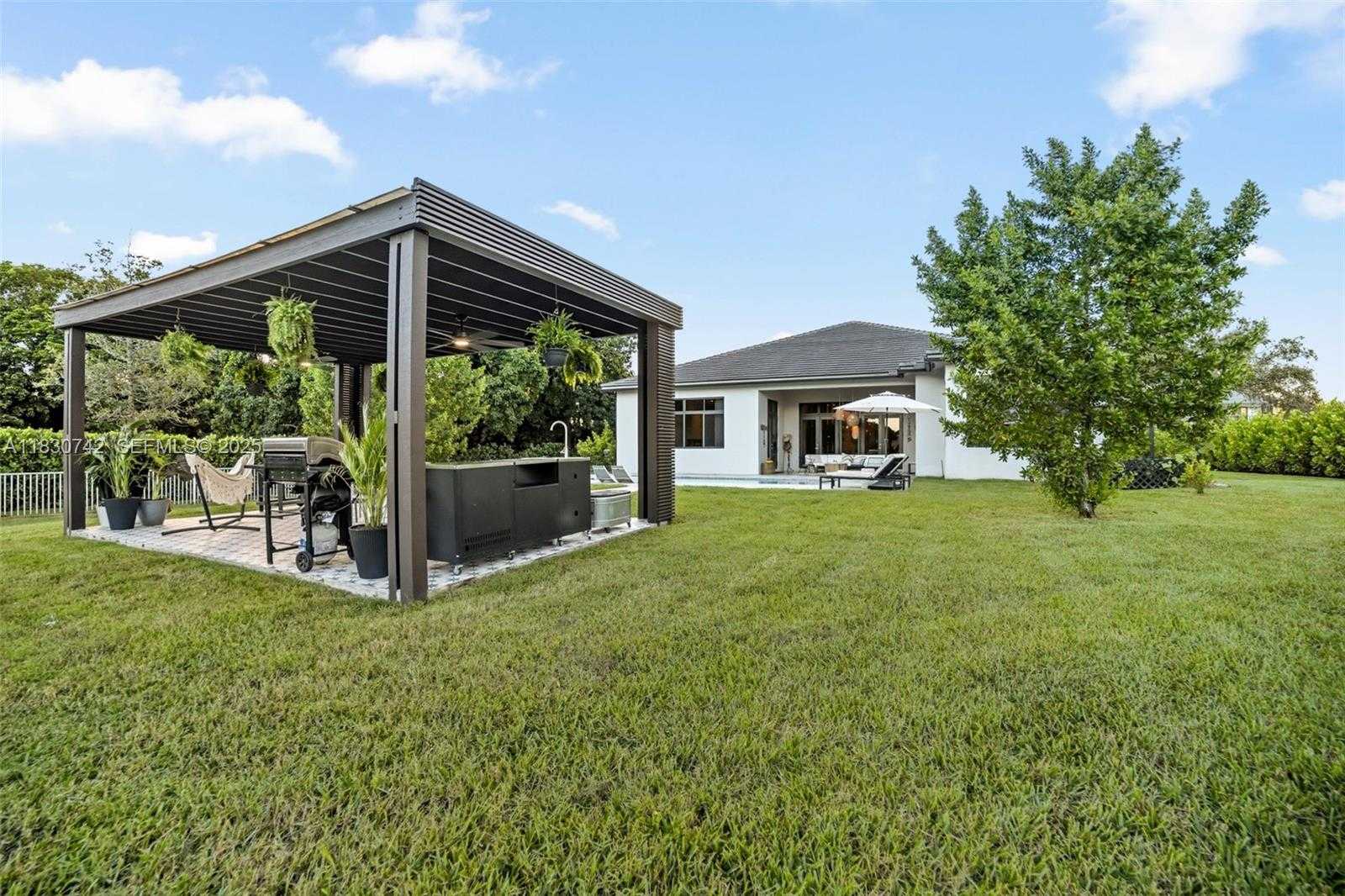 Small Image of 5000 SOUTH WEST 159 AVE, Southwest Ranches Number 15