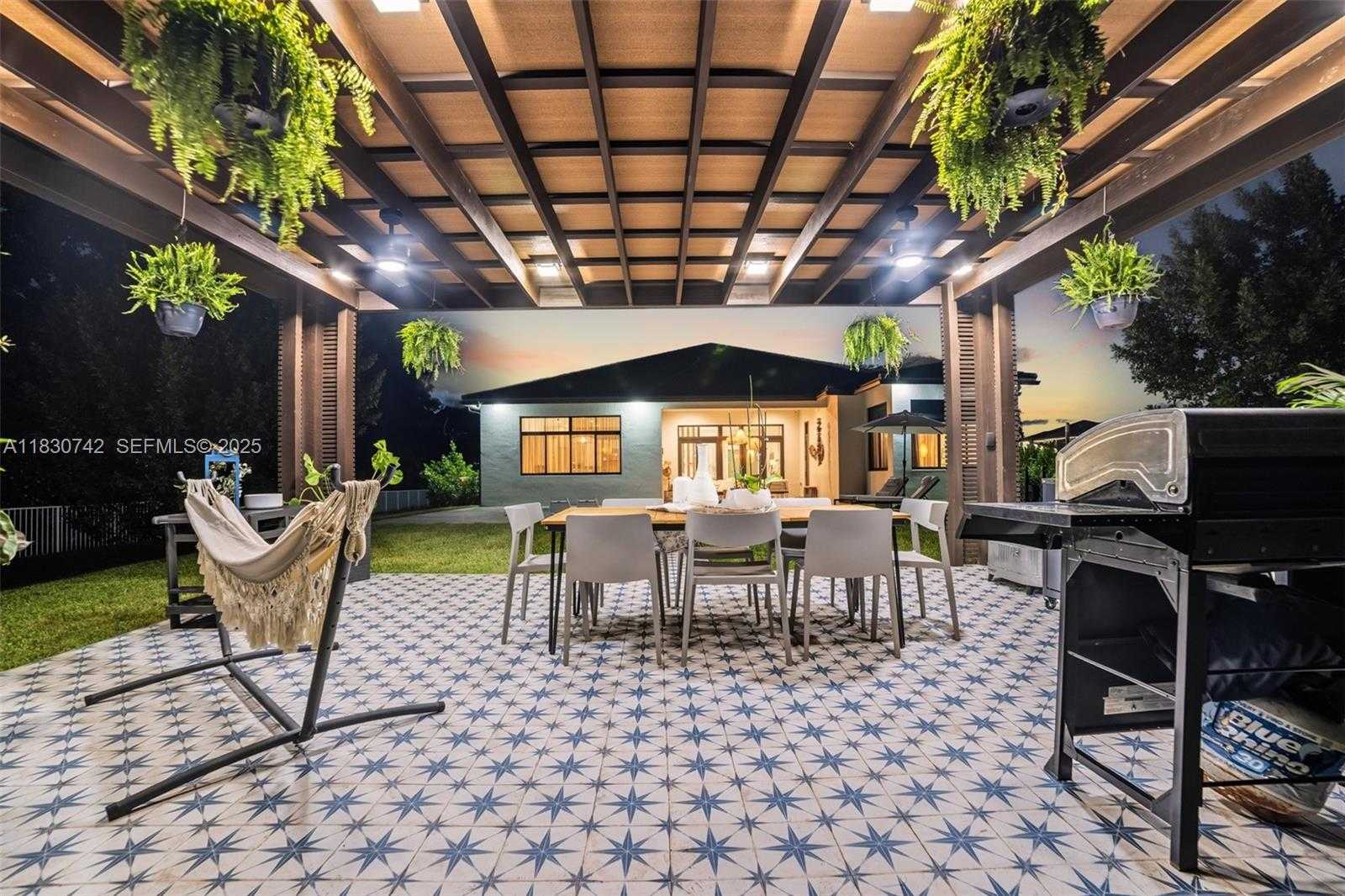 Small Image of 5000 SOUTH WEST 159 AVE, Southwest Ranches Number 33