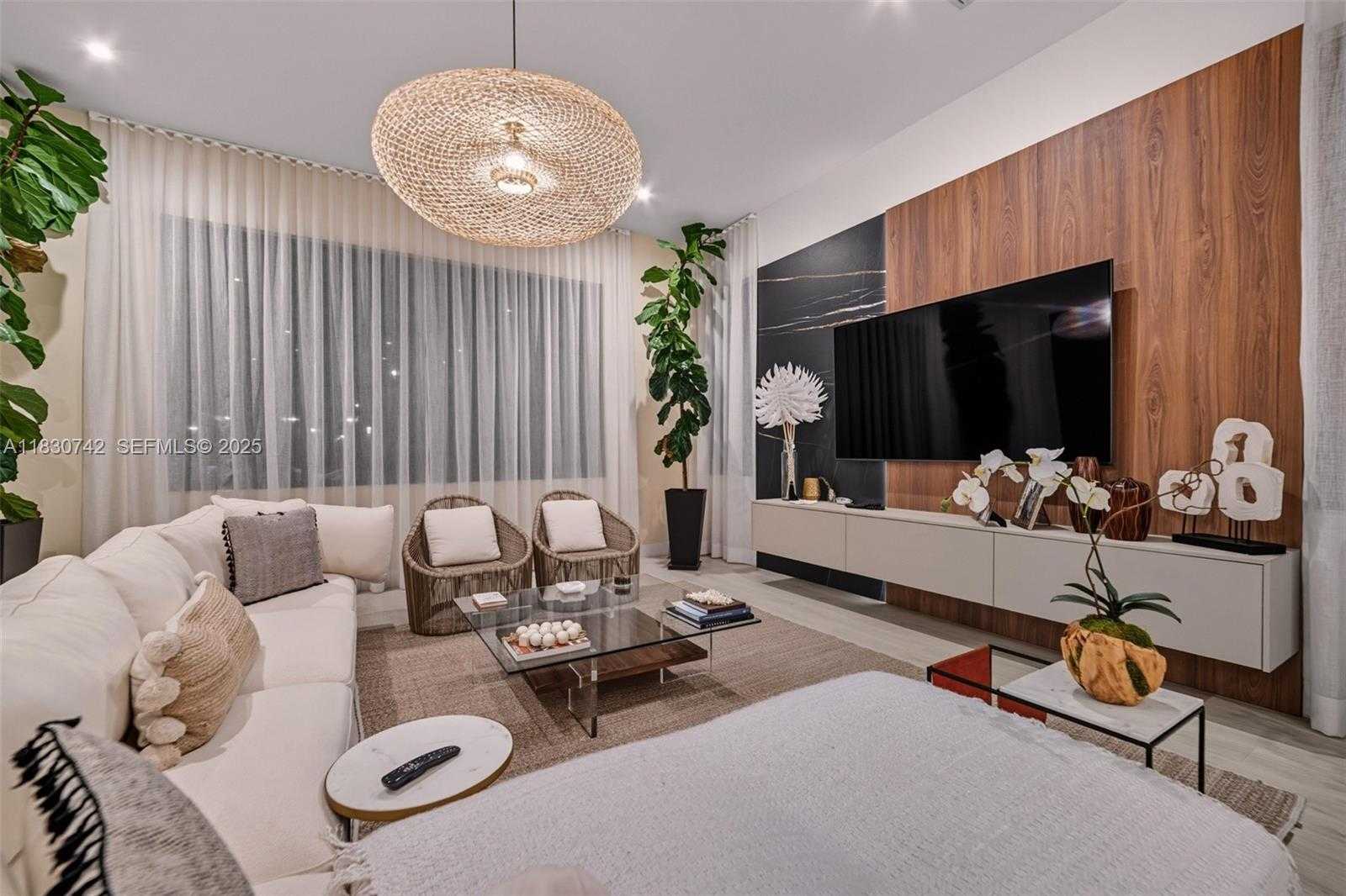 Small Image of 5000 SOUTH WEST 159 AVE, Southwest Ranches Number 42