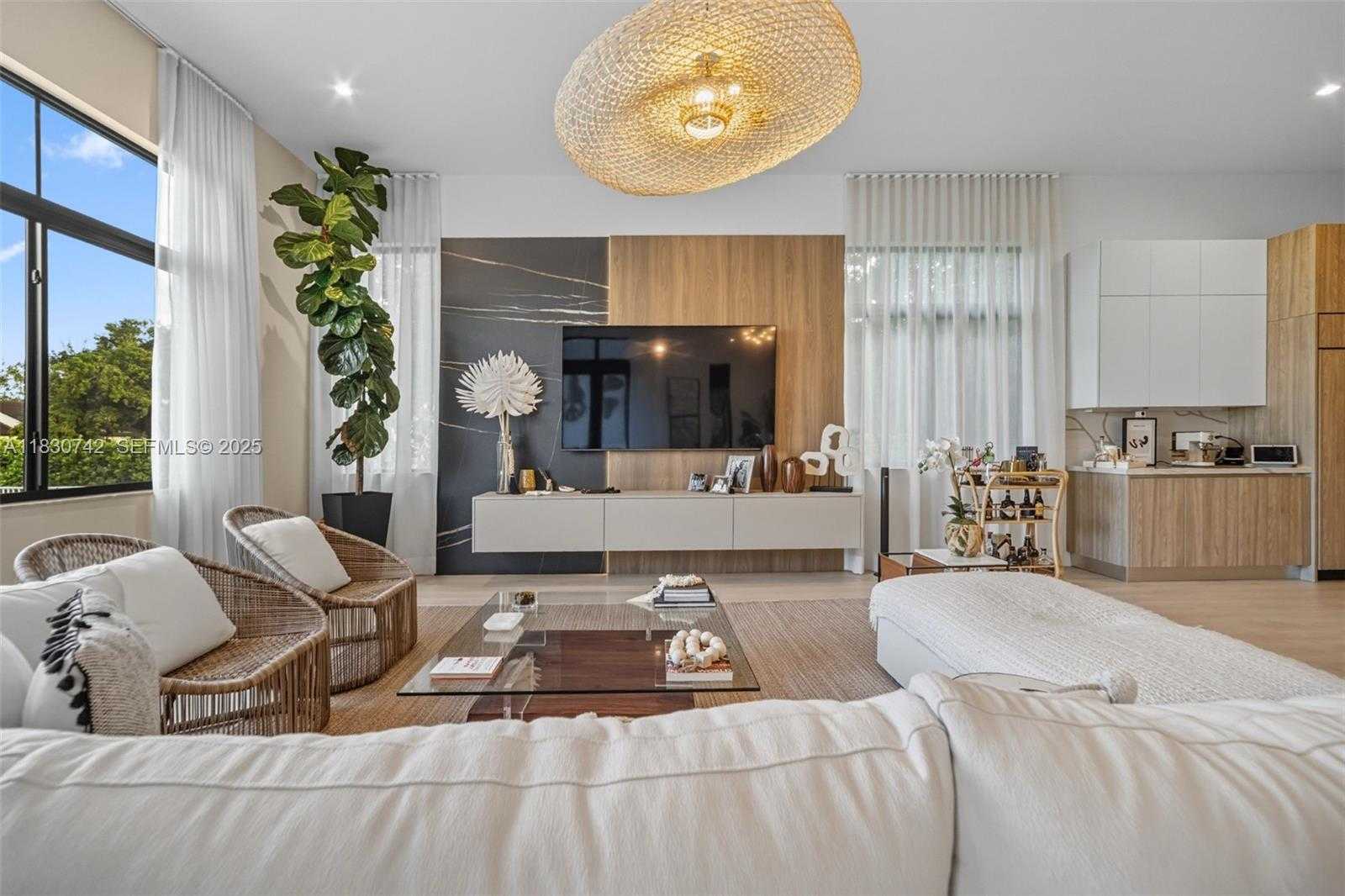 Small Image of 5000 SOUTH WEST 159 AVE, Southwest Ranches Number 5