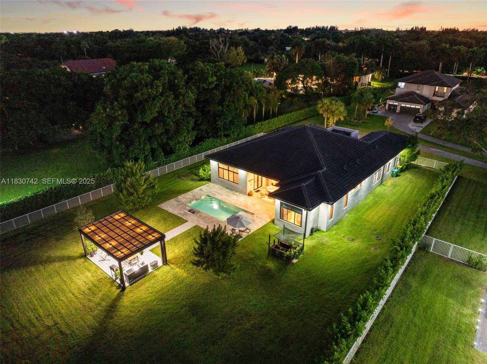 Small Image of 5000 SOUTH WEST 159 AVE, Southwest Ranches Number 54