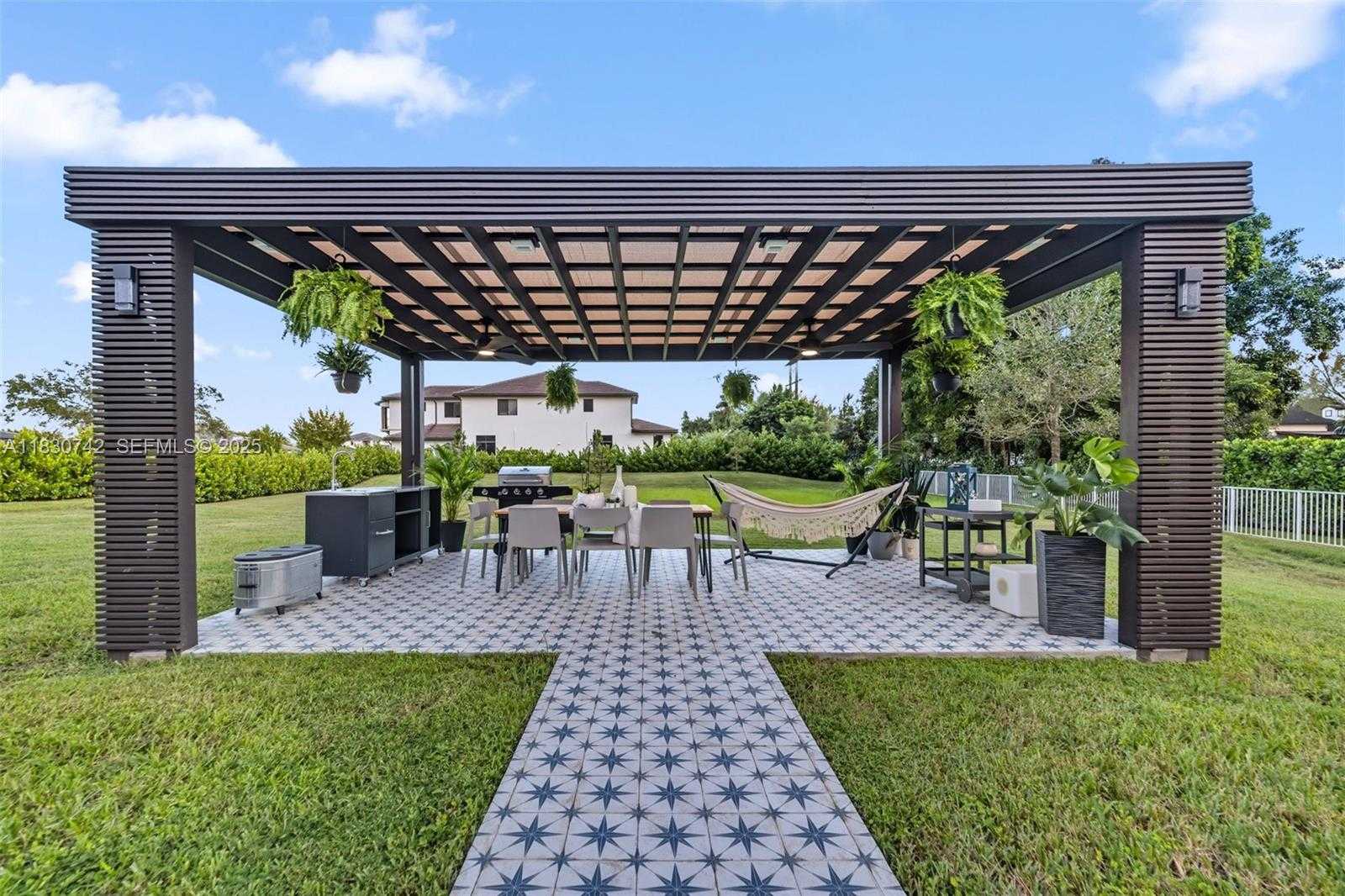 Small Image of 5000 SOUTH WEST 159 AVE, Southwest Ranches Number 64