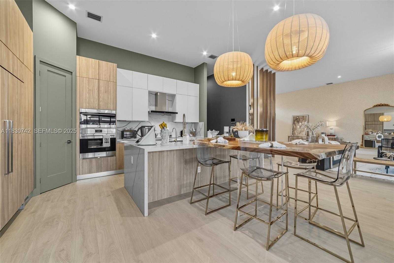 Small Image of 5000 SOUTH WEST 159 AVE, Southwest Ranches Number 7