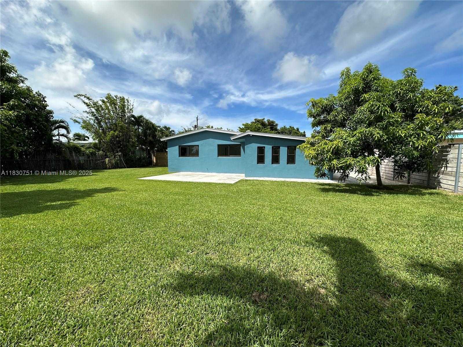 Small Image of 10230 DOLPHIN RD #1, Cutler Bay Number 27