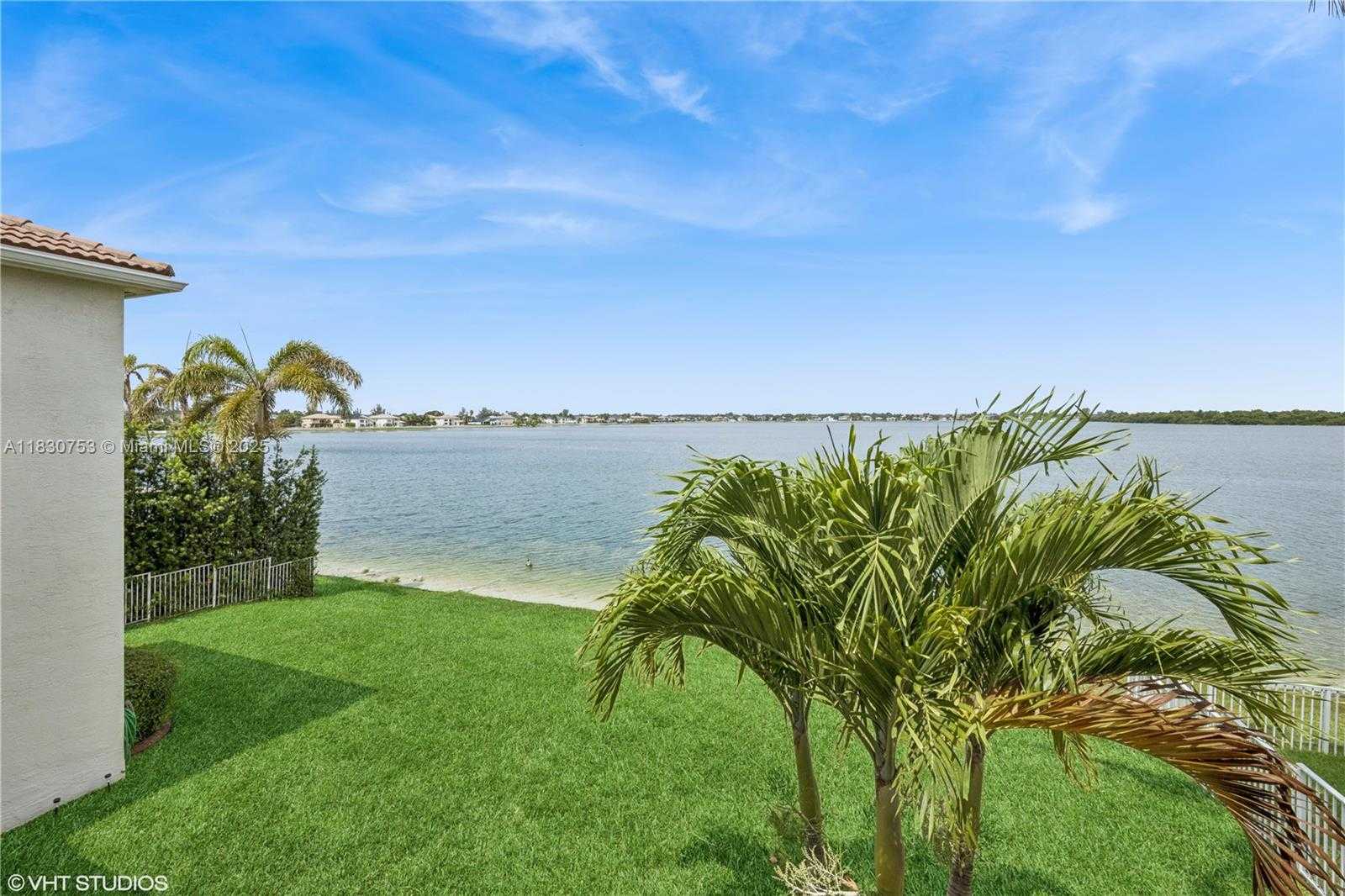 Small Image of 4954 SOUTH WEST 186TH WAY, Miramar Number 30