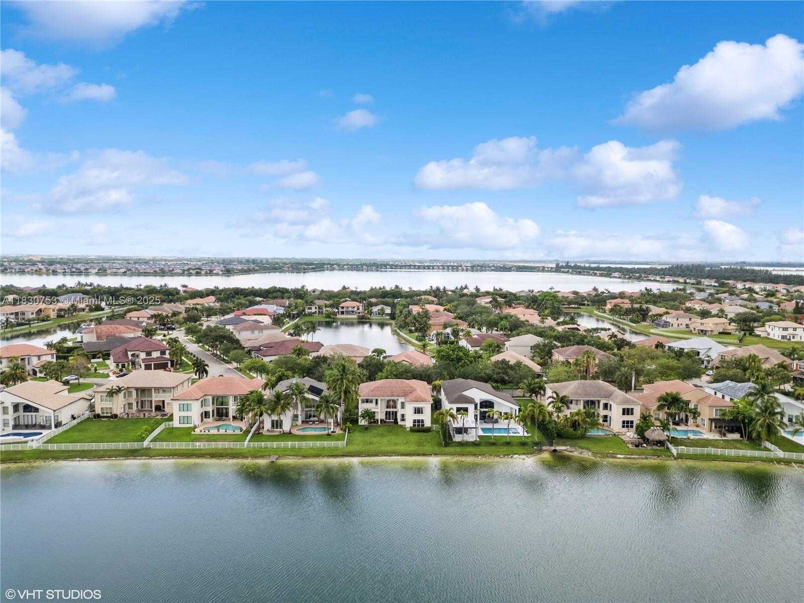 Small Image of 4954 SOUTH WEST 186TH WAY, Miramar Number 40
