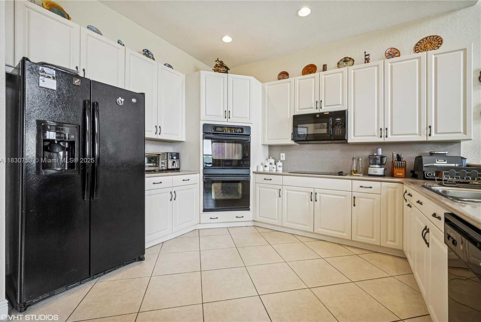 Small Image of 4954 SOUTH WEST 186TH WAY, Miramar Number 7