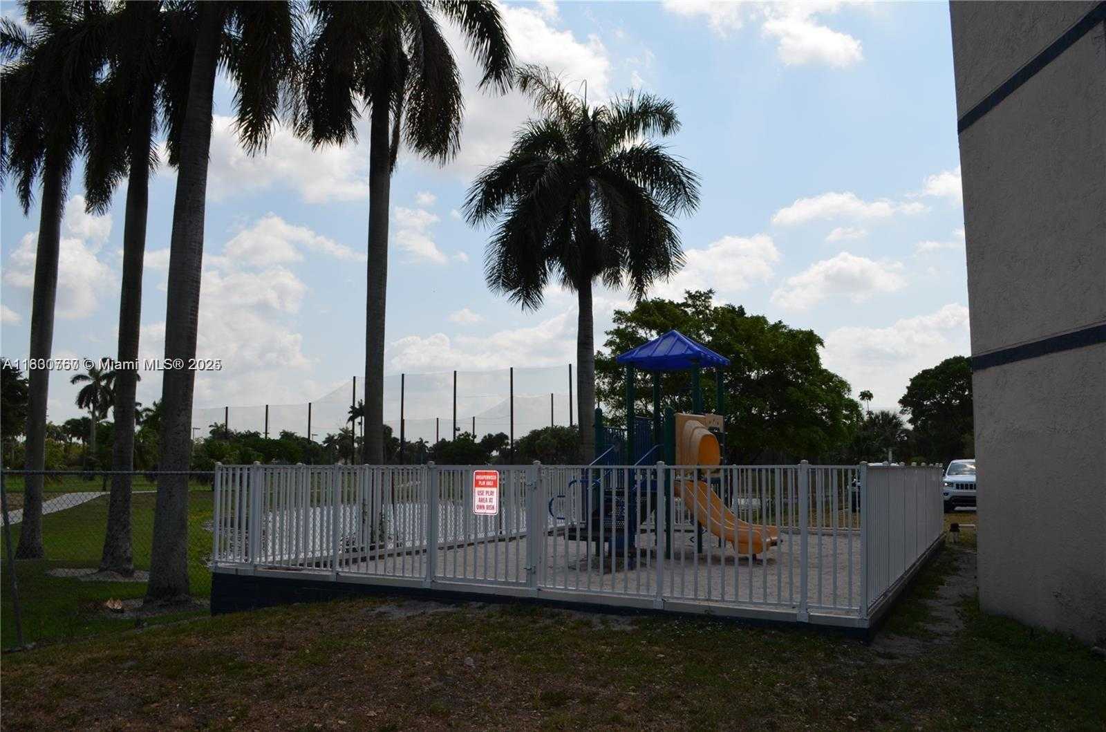 Small Image of 7125 NORTH WEST 186TH ST #B403, Hialeah Number 13