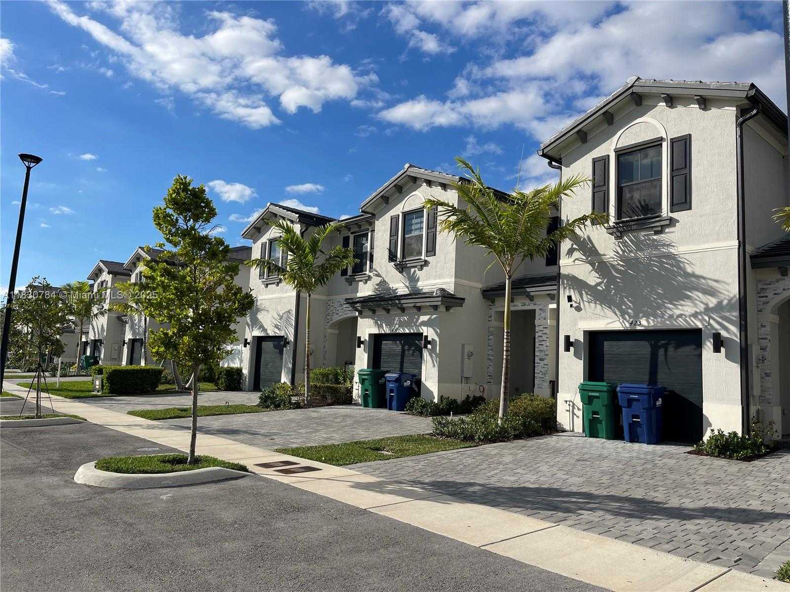 Small Image of 20433 NORTH WEST 4TH CT #20433, Miami Gardens Number 10