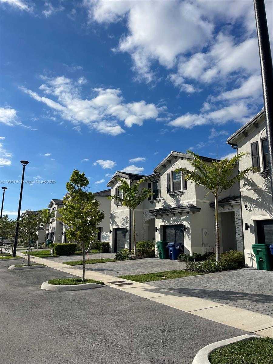Small Image of 20433 NORTH WEST 4TH CT #20433, Miami Gardens Number 11