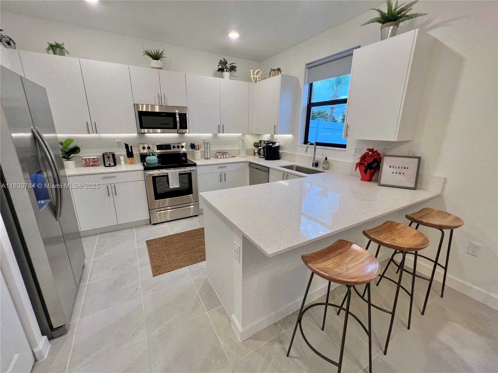 Small Image of 20433 NORTH WEST 4TH CT #20433, Miami Gardens Number 21