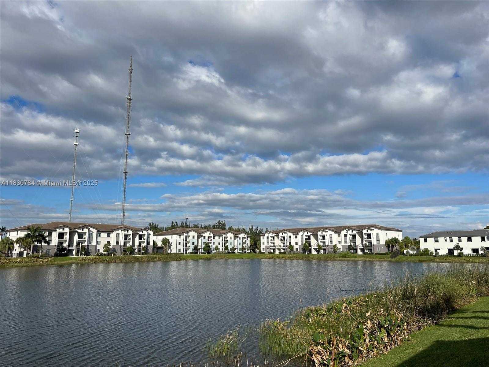 Small Image of 20433 NORTH WEST 4TH CT #20433, Miami Gardens Number 31