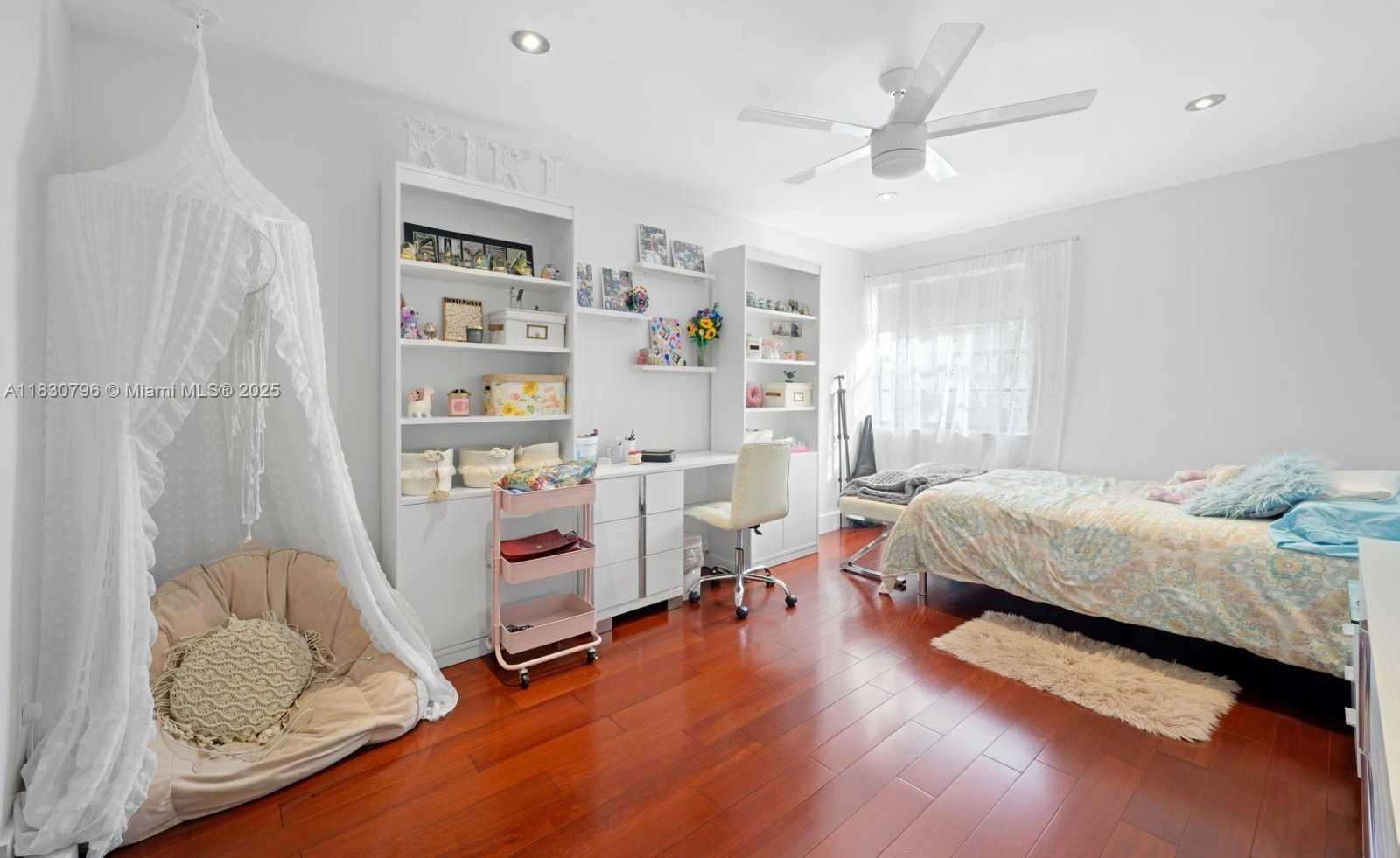 Small Image of 3501 MAGELLAN CIR #635, Aventura Number 13