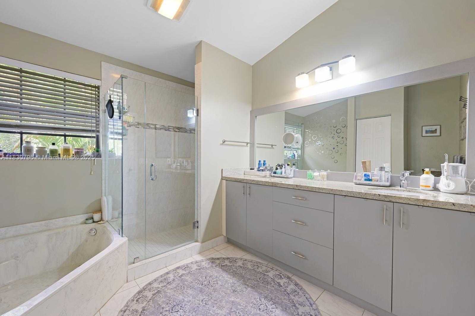 Small Image of 3501 MAGELLAN CIR #635, Aventura Number 6