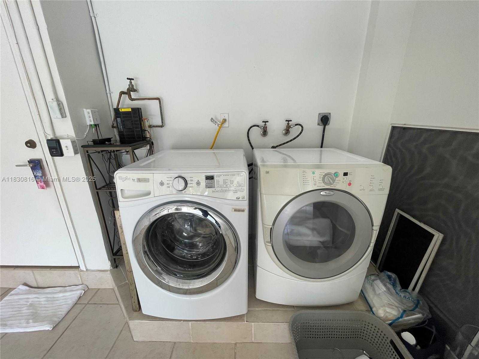 Small Image of 15241 SOUTH WEST 37TH TER #15241, Miami Number 13