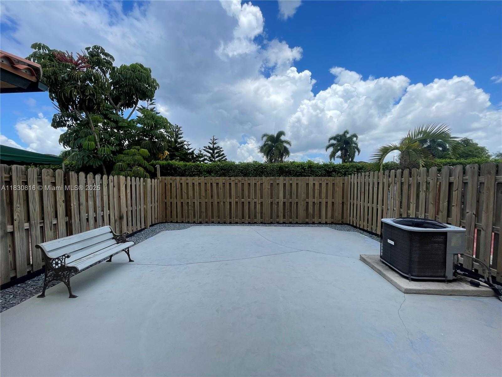 Small Image of 15241 SOUTH WEST 37TH TER #15241, Miami Number 15