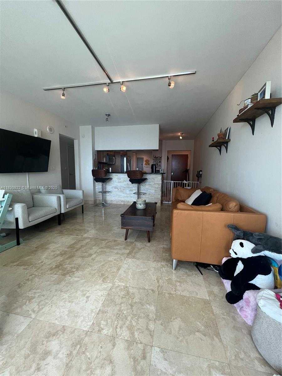 Small Image of 31 SOUTH EAST 5TH ST #3010, Miami Number 12