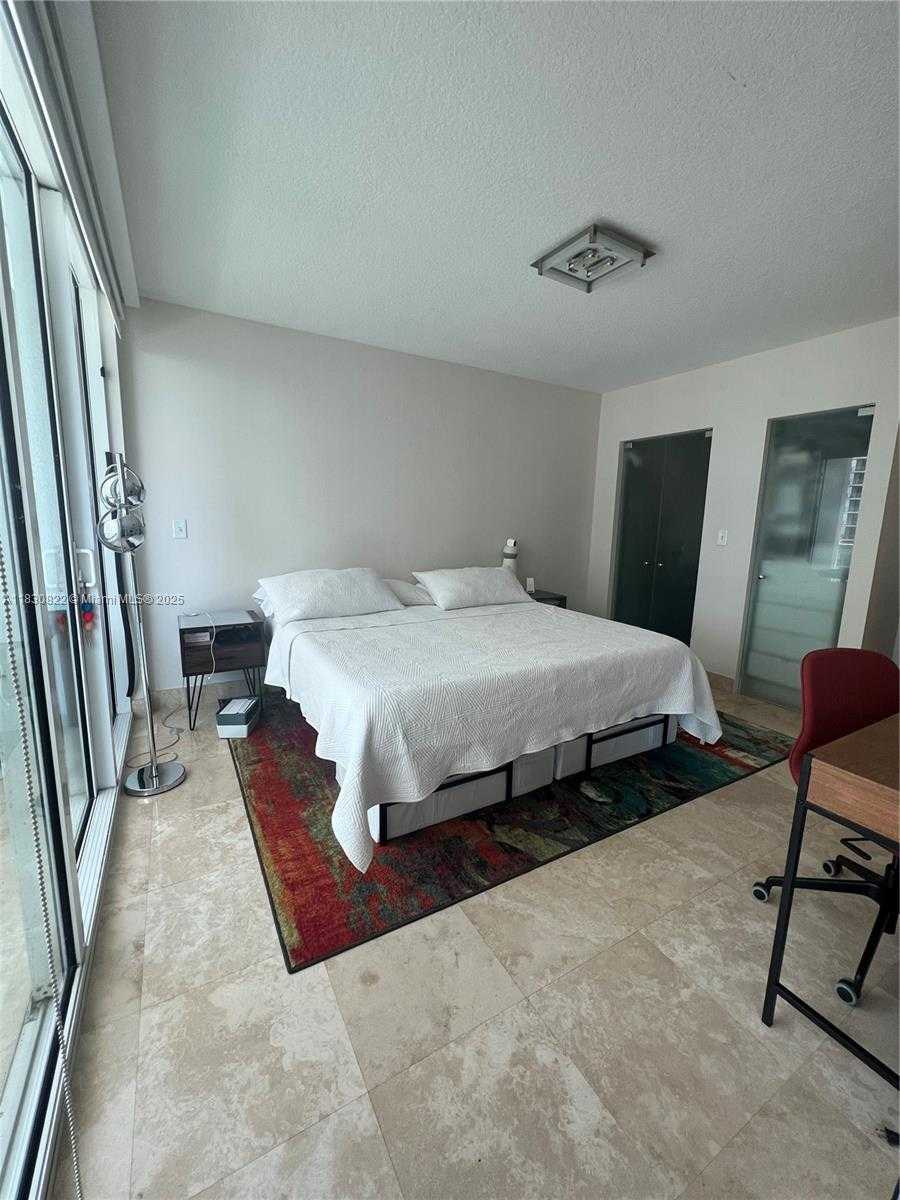 Small Image of 31 SOUTH EAST 5TH ST #3010, Miami Number 15