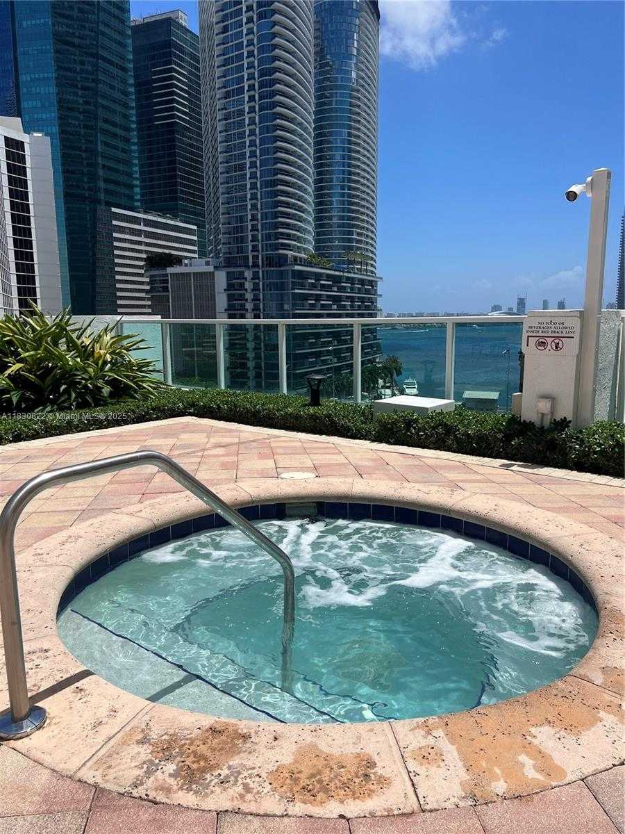 Small Image of 31 SOUTH EAST 5TH ST #3010, Miami Number 31