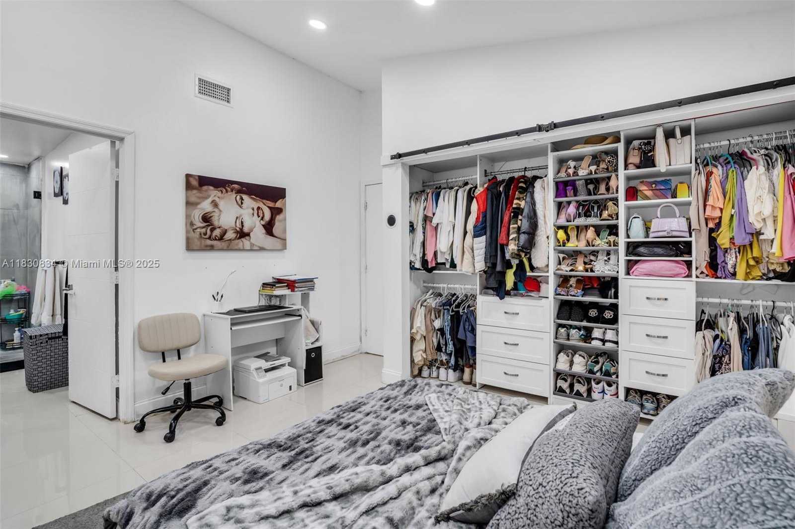 Small Image of 6552 NORTH WEST 172ND LN, Hialeah Number 12