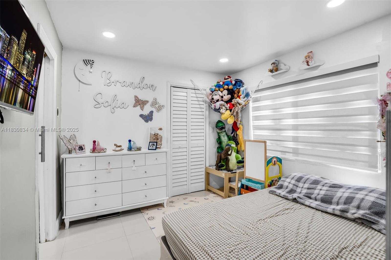 Small Image of 6552 NORTH WEST 172ND LN, Hialeah Number 16