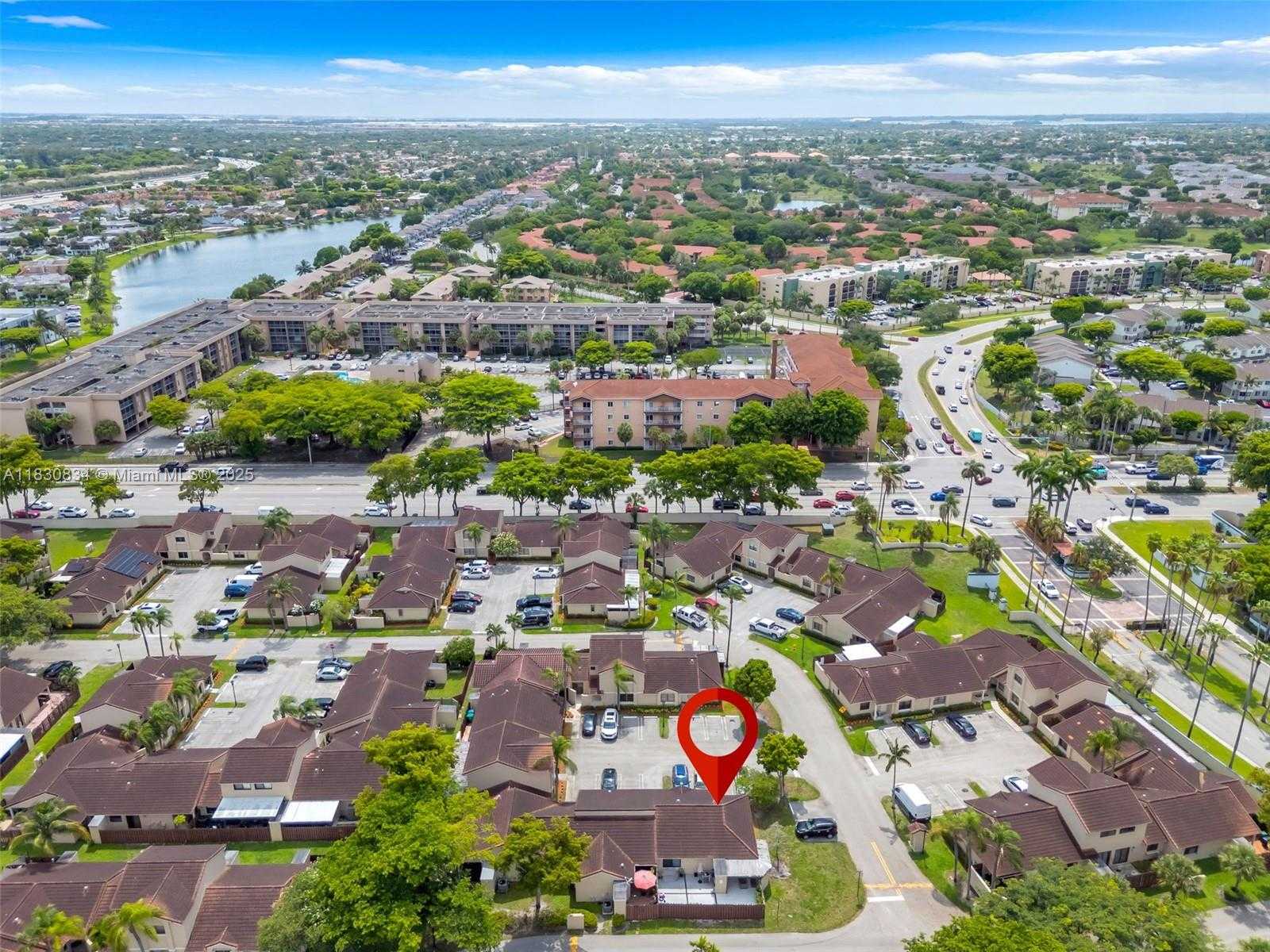 Small Image of 6552 NORTH WEST 172ND LN, Hialeah Number 28